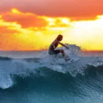 Wellenreiten Sardinien: 7 Tipps für unvergessliche Surf-Abenteuer Wellenreiten Sardinien